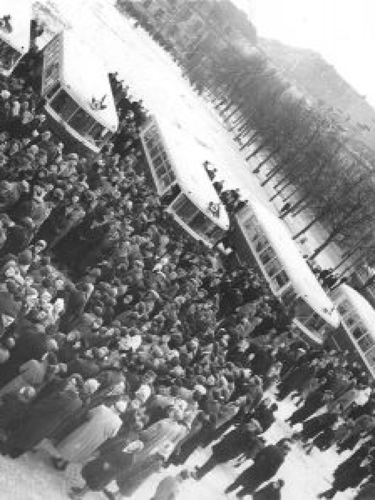 55 lat Komunikacji Miejskiej. Jak zmieniały się autobusy? [ZDJĘCIA]