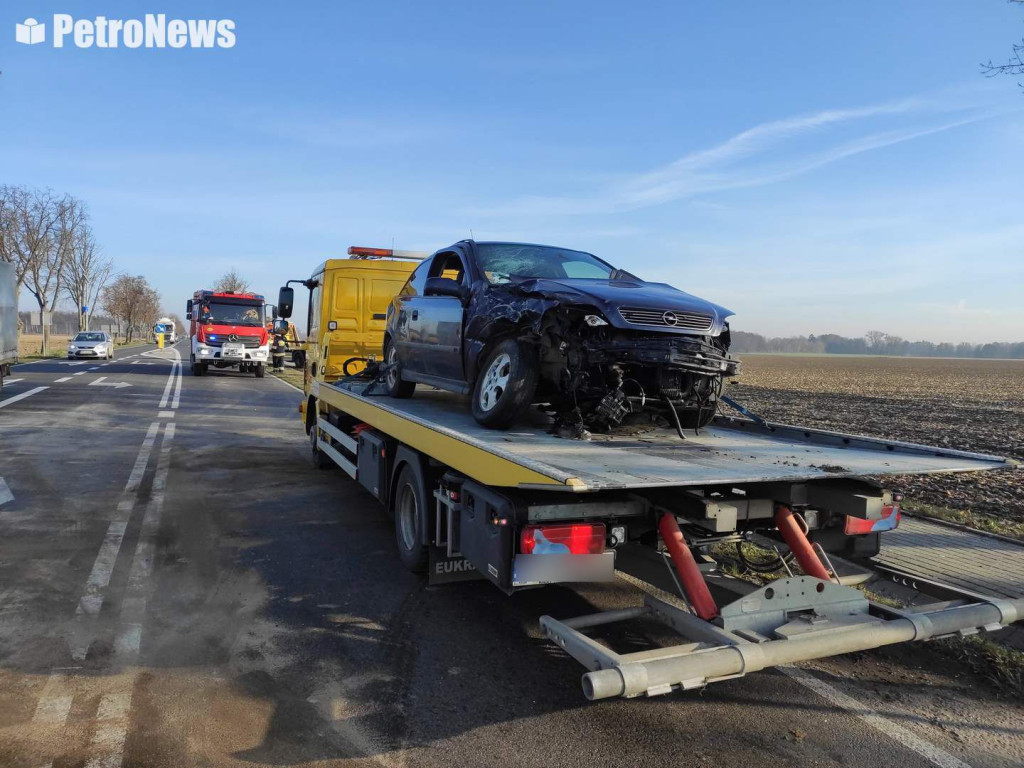 Wypadek w gminie Drobin. Dwie osoby poszkodowane [ZDJĘCIA]