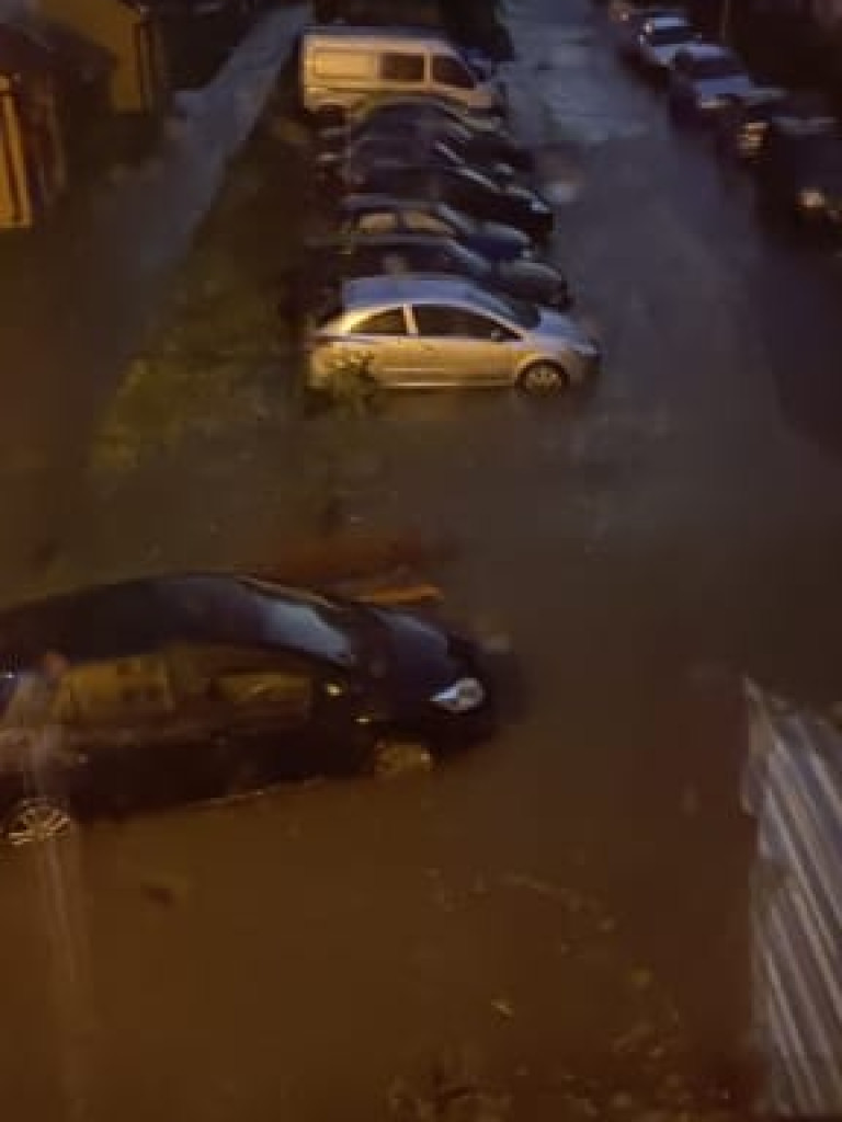 Płock znów pod wodą. Potężna ulewa zablokowała miasto [ZDJĘCIA, FILM]