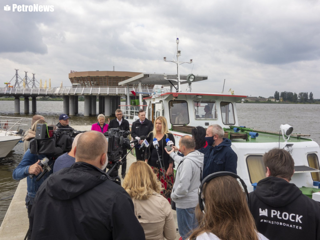 Pogłębiarki są już pod Płockiem. 