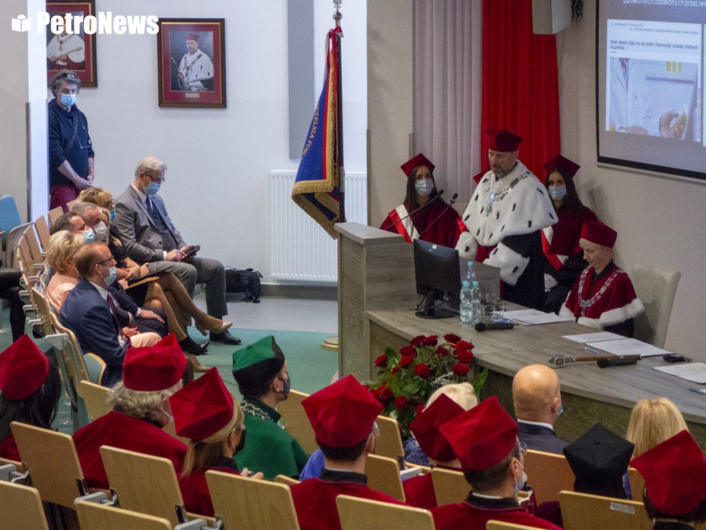 Studenci rozpoczęli nowy rok akademicki [ZDJĘCIA]