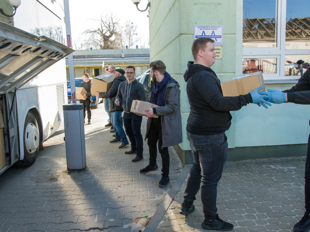 Pierwszy transport z darami płocczan wyjechał do Żytomierza [ZDJĘCIA]