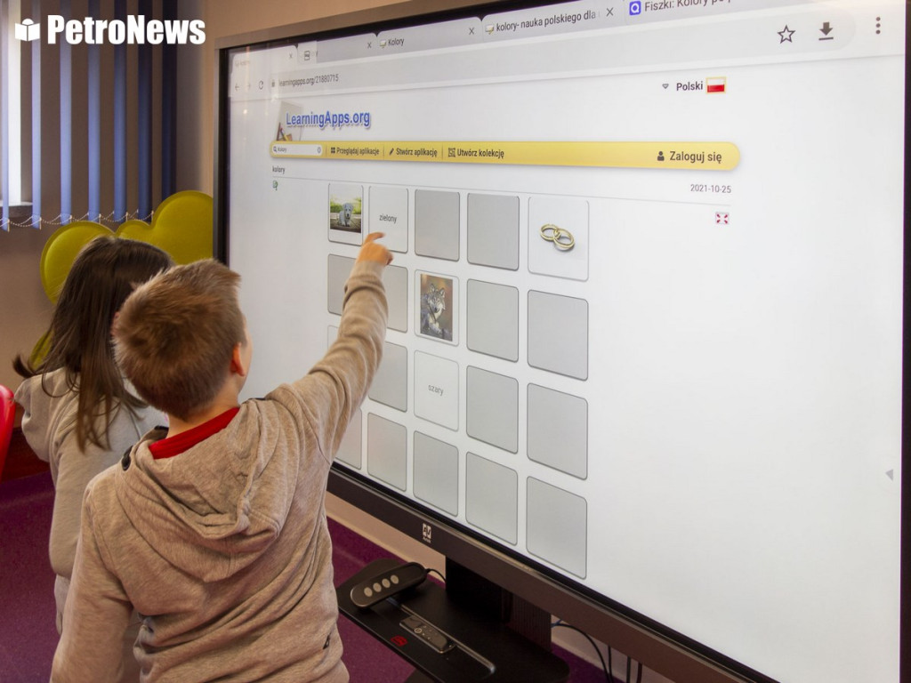 Uchodźcy z Ukrainy uczą się języka polskiego. Edukacyjne wsparcie dla małych i dużych
