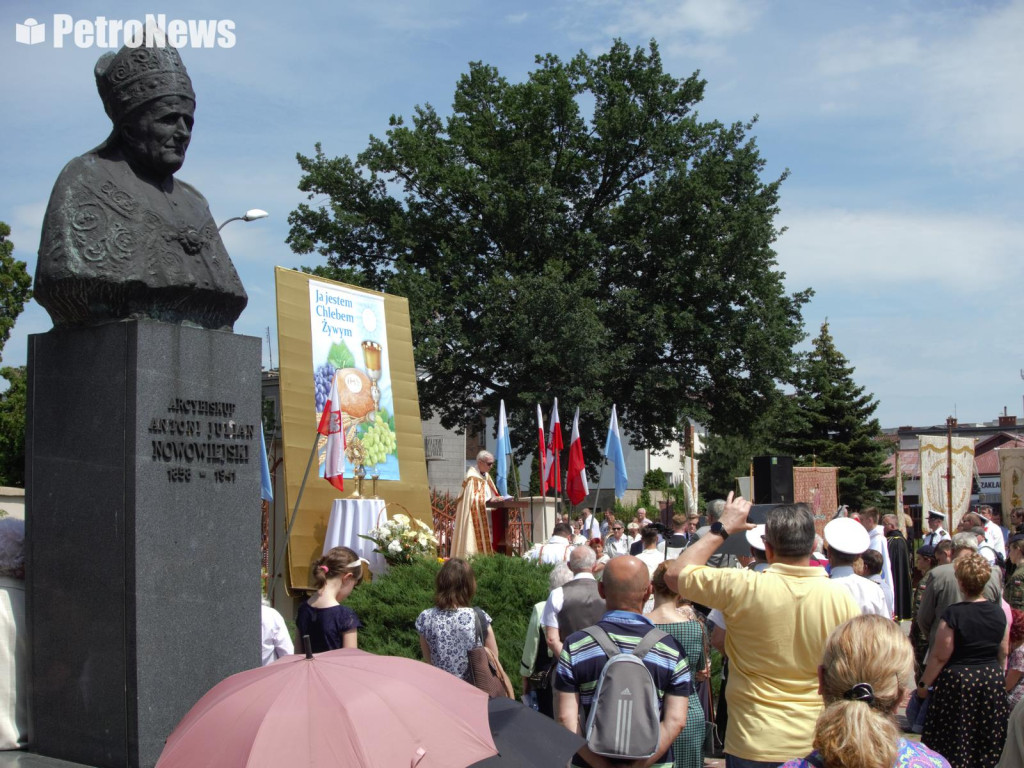 Uroczystości Bożego Ciała. Biskup: 