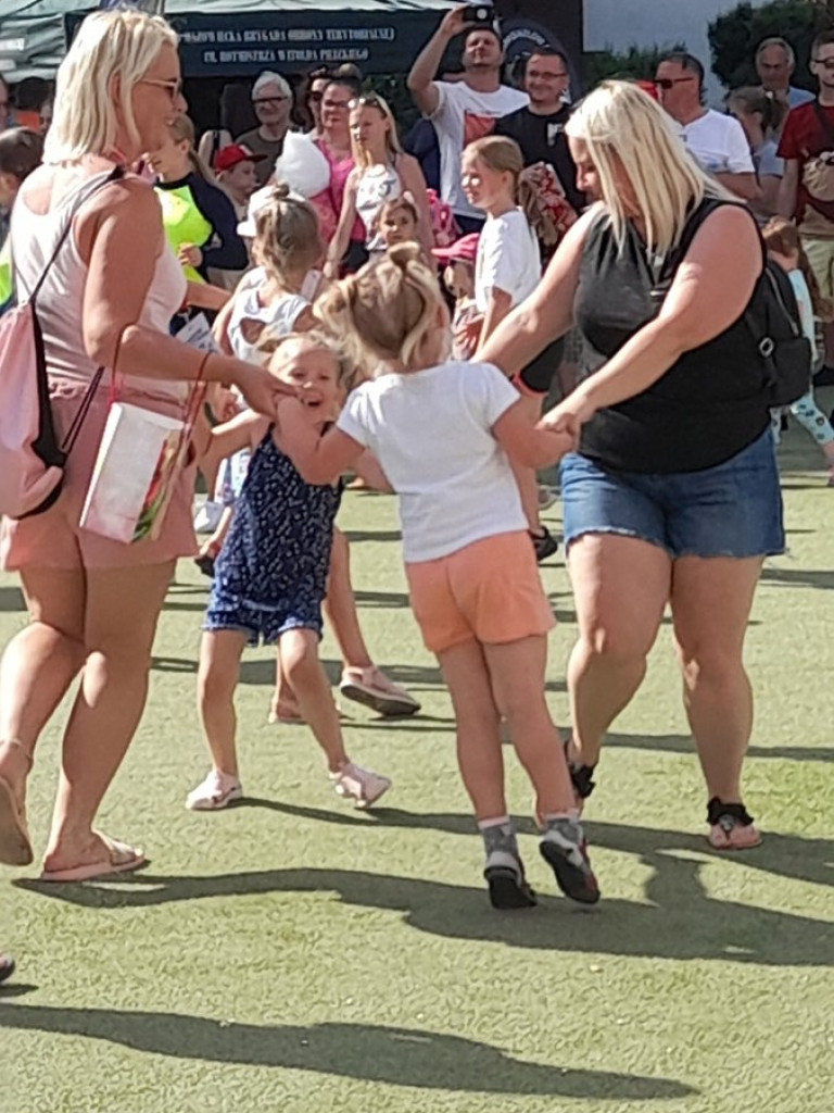 Osiedlowy piknik w Płocku przy gorącej aurze [ZDJĘCIA]