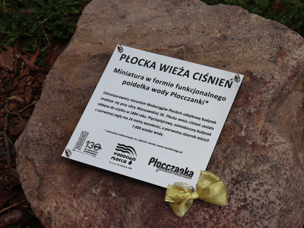 W Płocku stanęła druga wieża ciśnień. Pełni specjalną funkcję