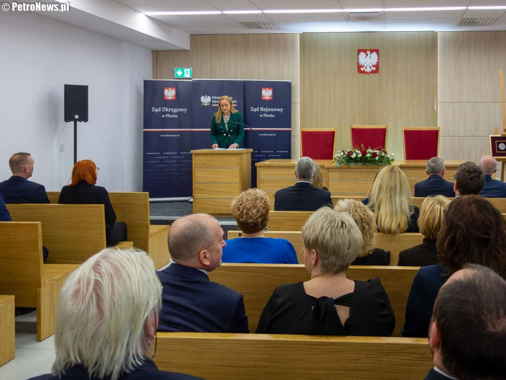 Sąd Rejonowy w Płocku ma nową siedzibę. Wiadomo co stanie się z pałacem przy Placu Narutowicza [ZDJĘCIA]