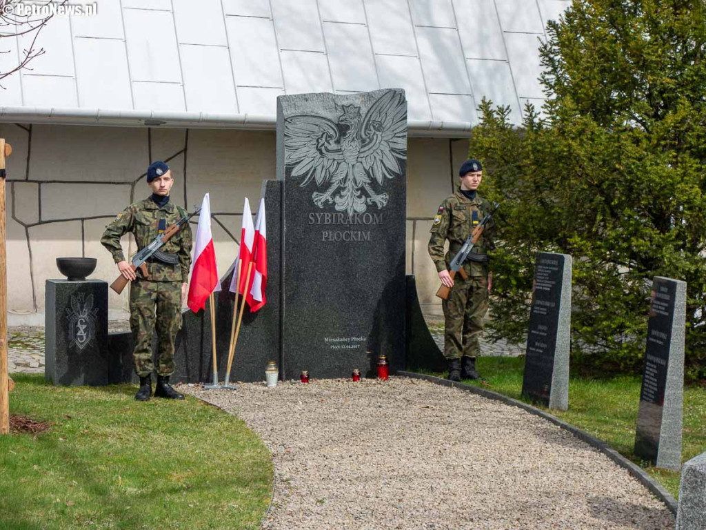 Dzień Pamięci Ofiar Zbrodni Katyńskiej w Płocku [ZDJĘCIA]