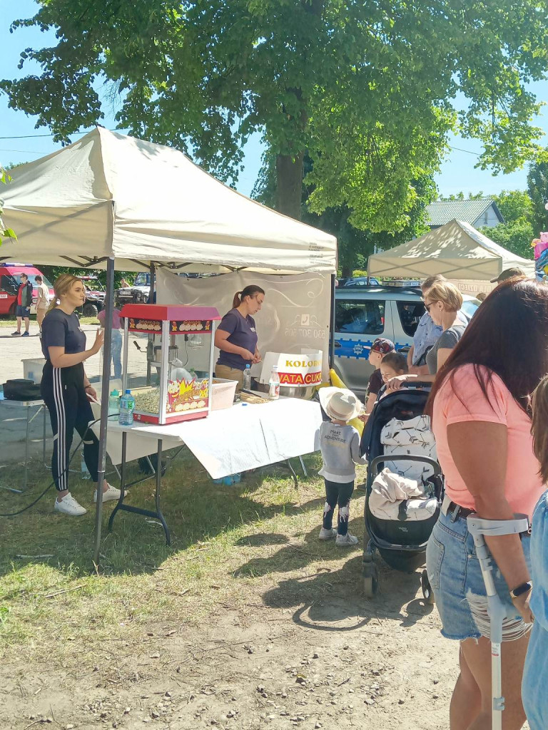 Kolorowy festyn w Łącku. Dzieci lubią strażaków! [ZDJĘCIA]