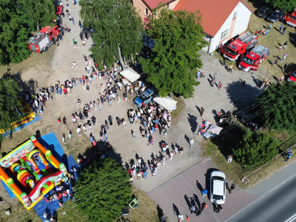 Kolorowy festyn w Łącku. Dzieci lubią strażaków! [ZDJĘCIA]