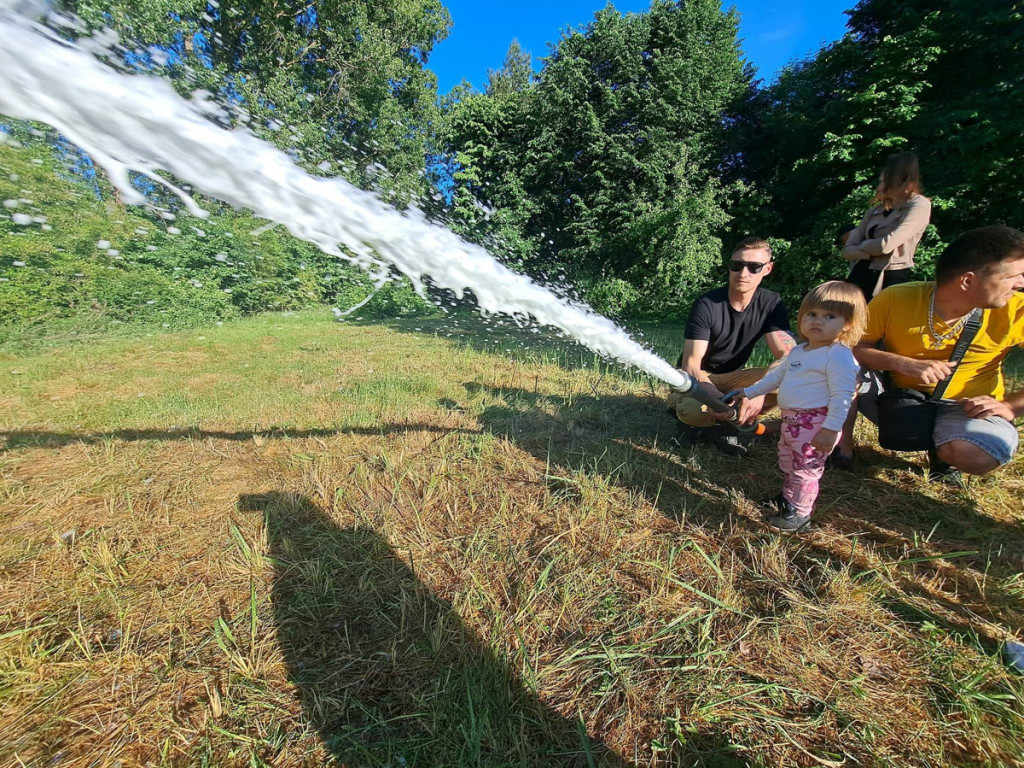 Kolorowy festyn w Łącku. Dzieci lubią strażaków! [ZDJĘCIA]