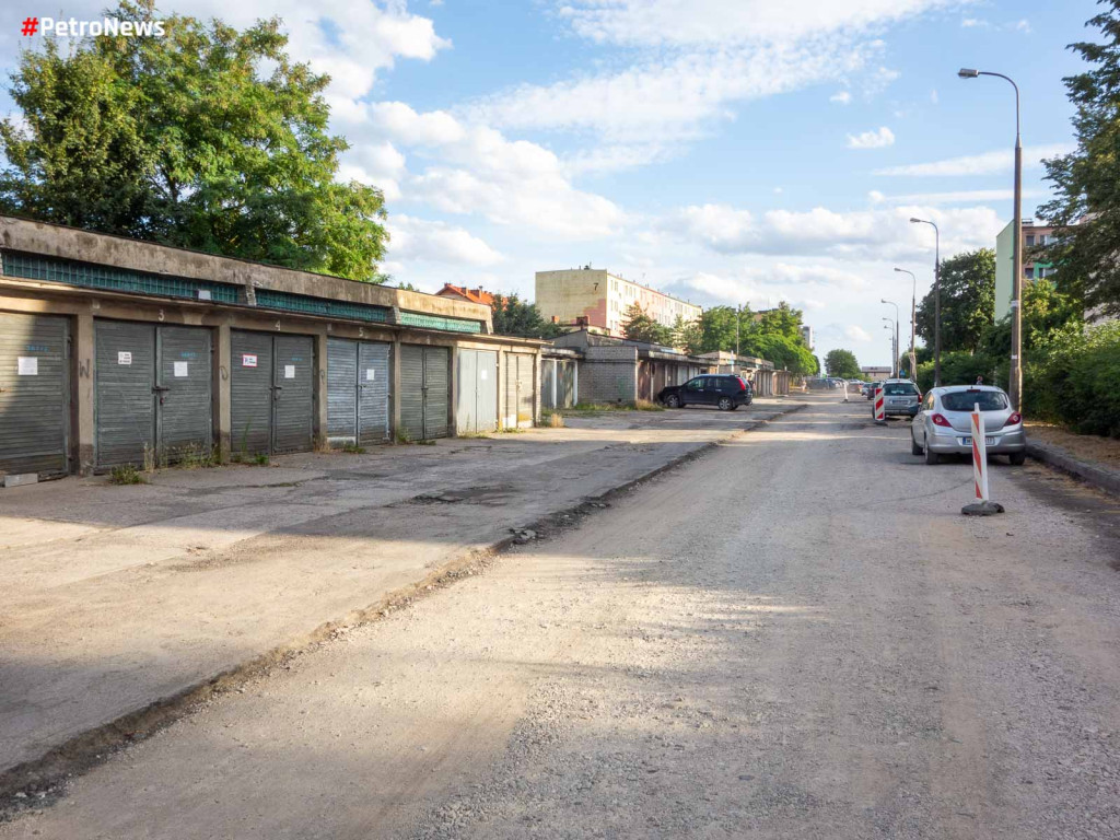 Co dalej z ul. Na Skarpie? Wojewoda unieważnił pozwolenie na budowę [ZDJĘCIA]