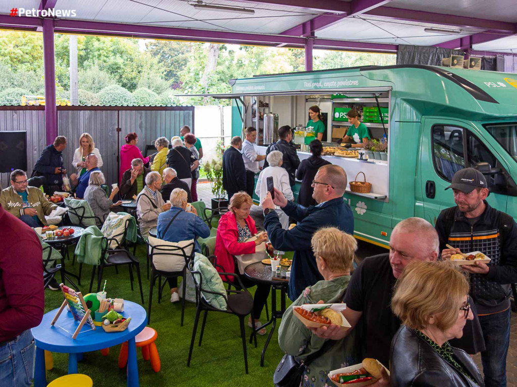 Green Truck Trzeciej Drogi zawitał na Płockie Centrum Handlowe [ZDJĘCIA]