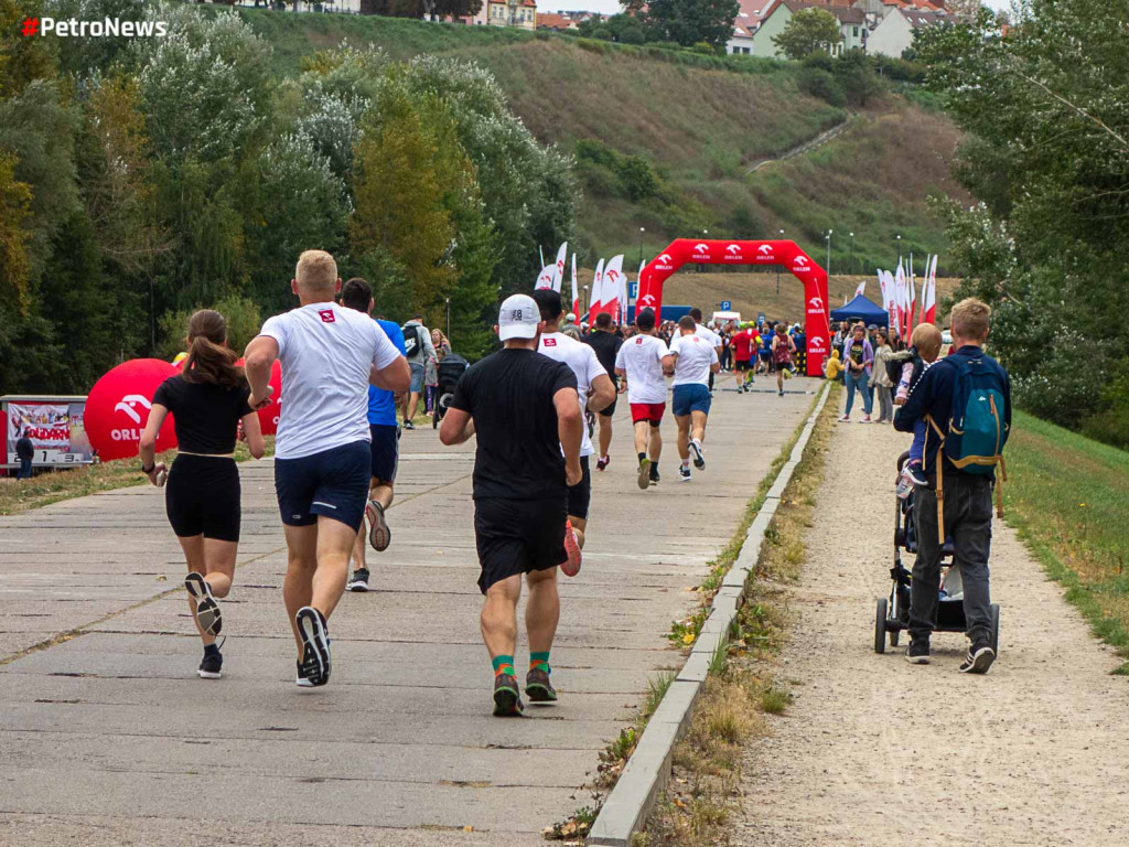 Setki uczestników podczas Biegu Solidarności w Płocku [ZDJĘCIA]