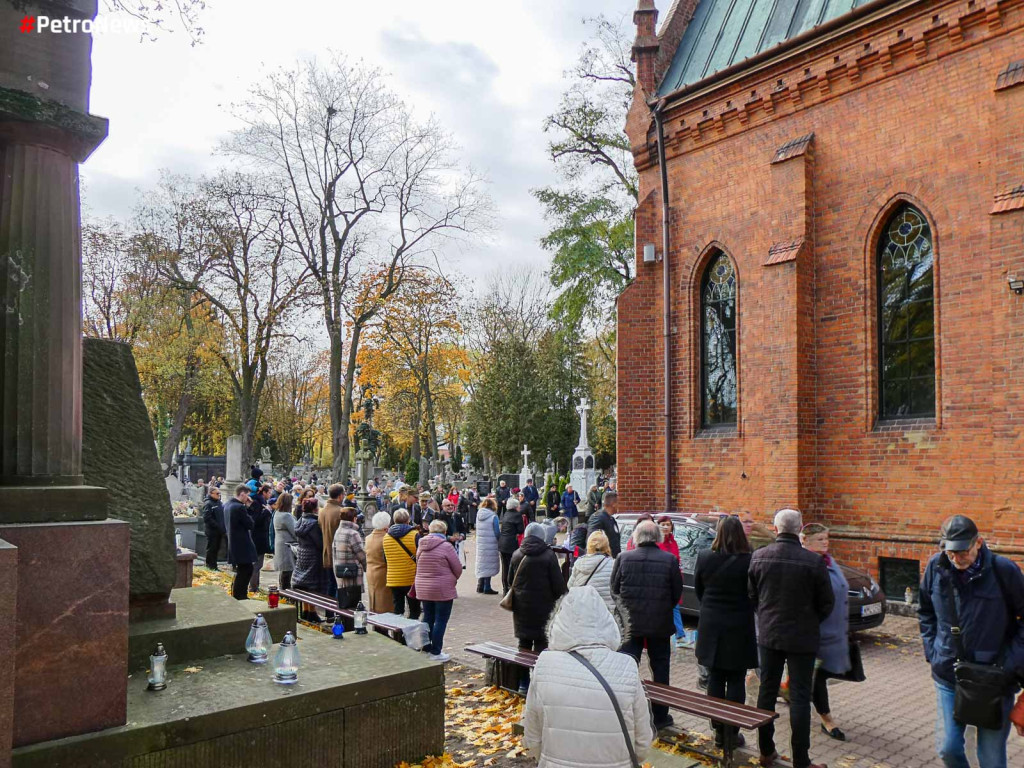 Wszystkich Świętych w Płocku [ZDJĘCIA]