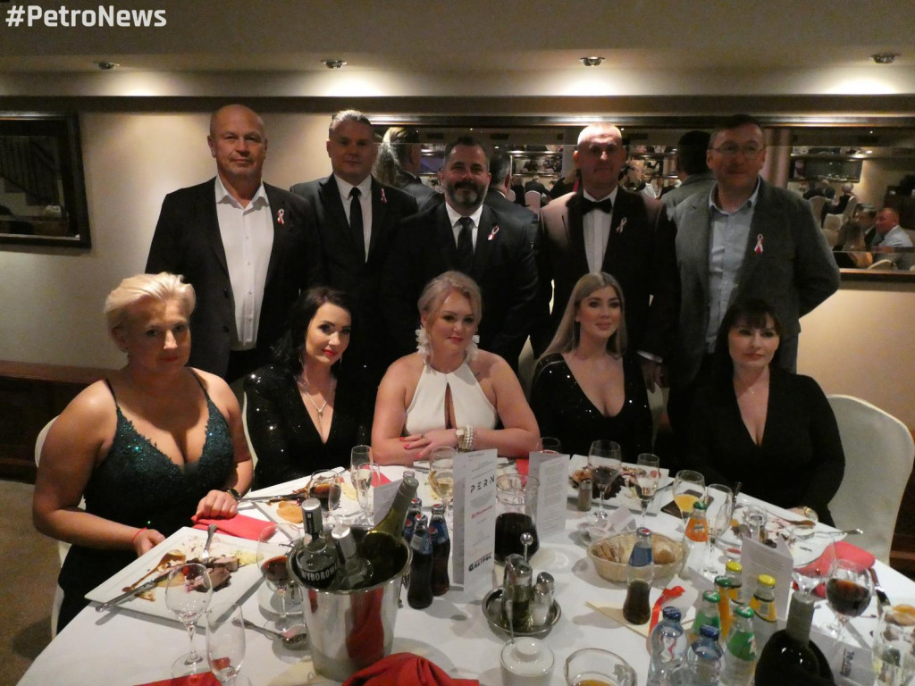 Bal Niepodległościowy w Płocku już po raz 16. [ZDJĘCIA]