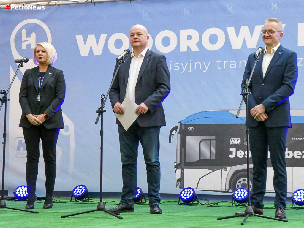 Autobus na wodór testowany w Płocku. Ekologiczne paliwo dostarcza ORLEN [ZDJĘCIA]