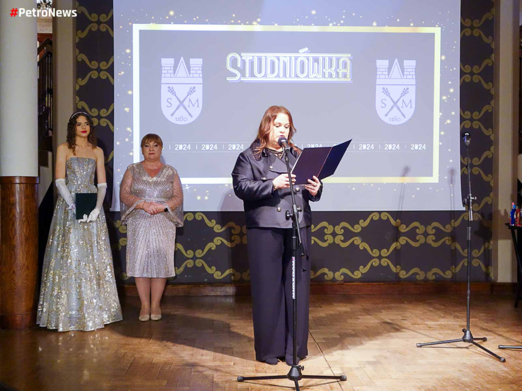 Wielki bal Małachowiaków na sto dni przed maturą [ZDJĘCIA]