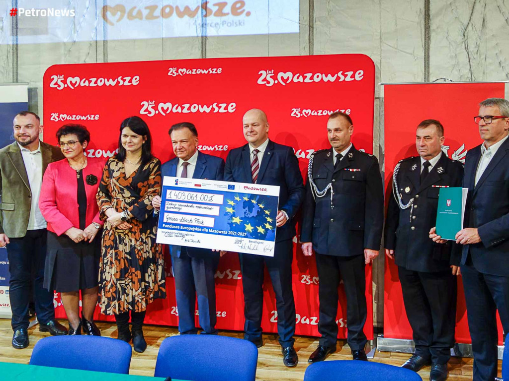 Wozy dla mazowieckich Ochotniczych Straży Pożarnych za ćwierć miliarda