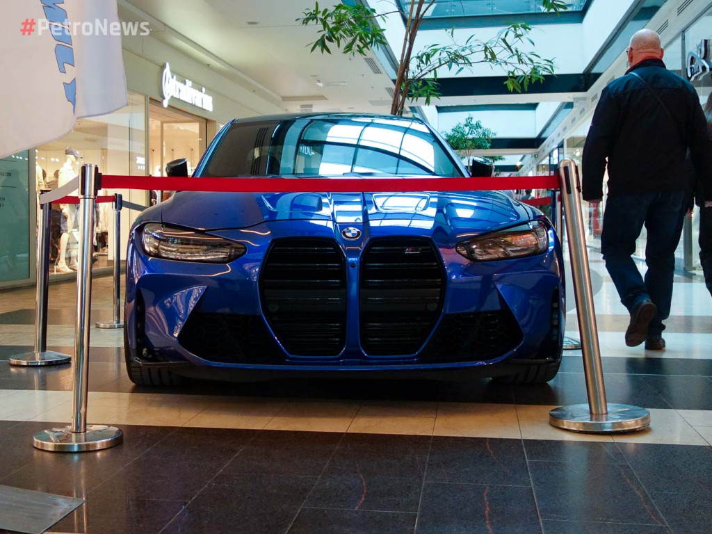 Auta marki BMW opanowały płocką galerię. 