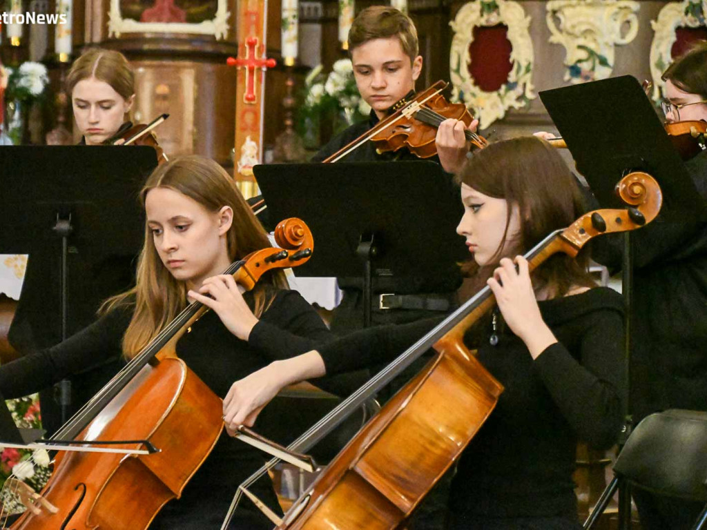 Płoccy muzycy dali koncert utworów organowych i kameralnych [ZDJĘCIA]