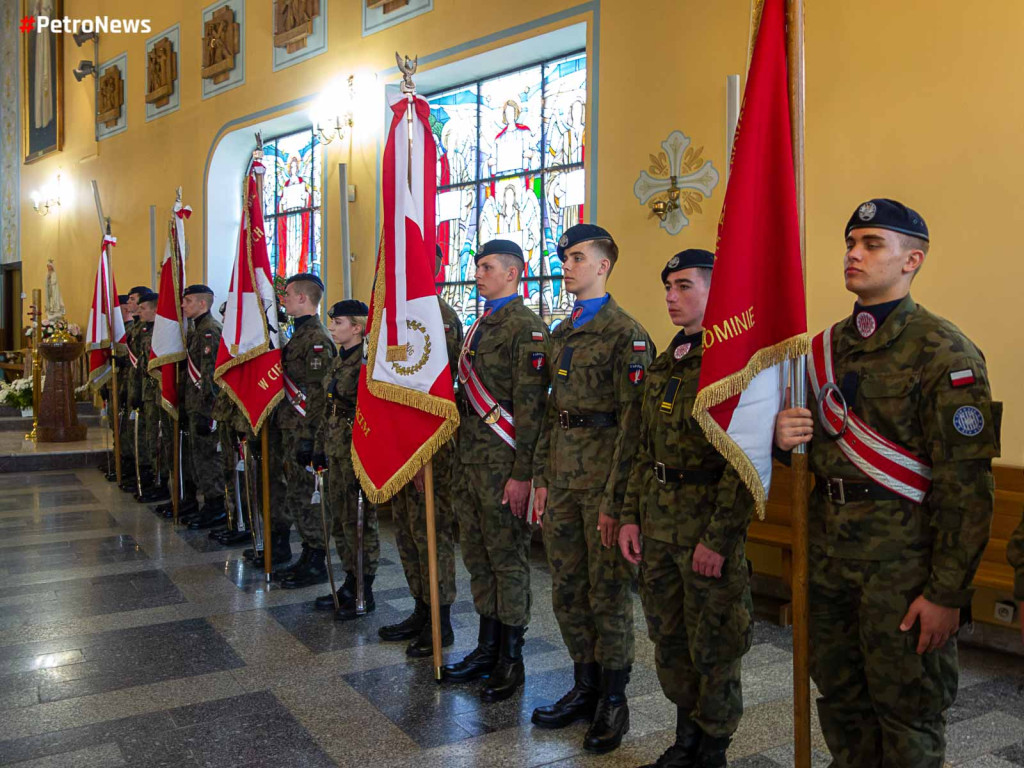 Płockie liceum mundurowe ma już 20 lat [ZDJĘCIA]