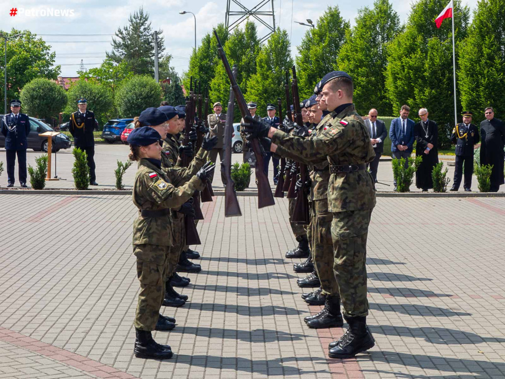 Płockie liceum mundurowe ma już 20 lat [ZDJĘCIA]