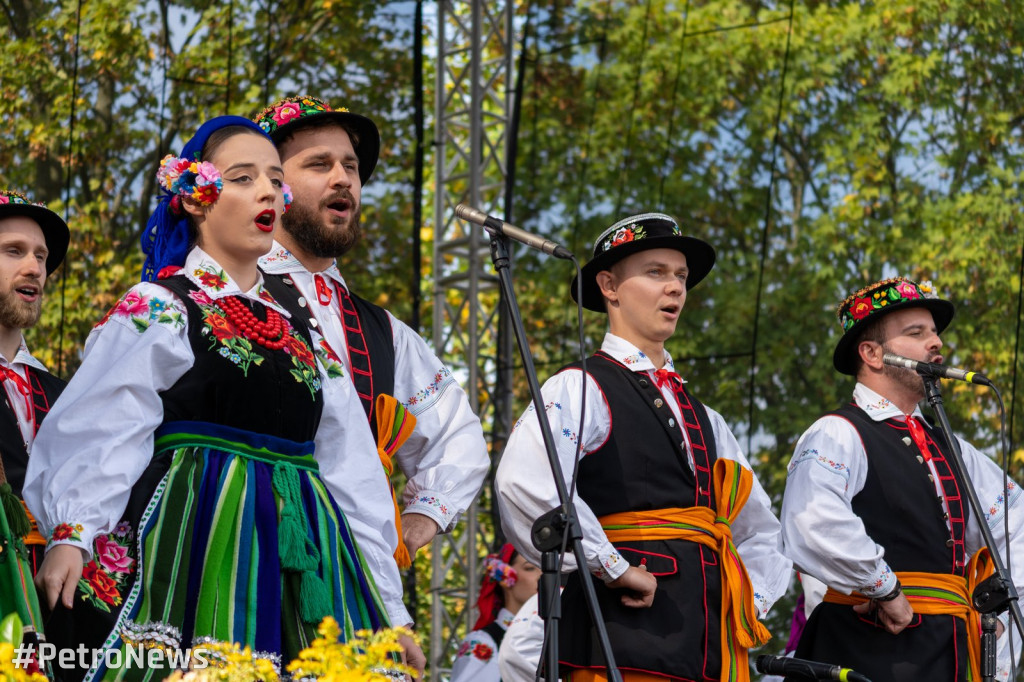 Gorące dożynki powiatowe w Łącku