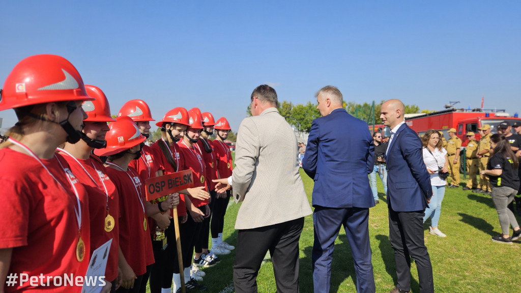 Powiatowe zawody strażaków - młodzież