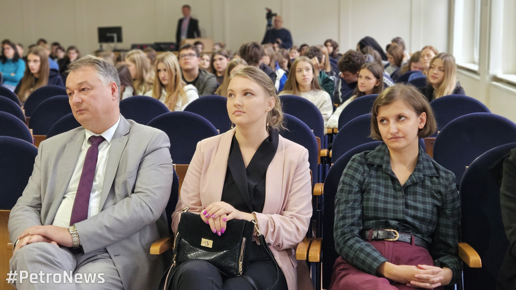 Jakie znaczenie mają pszczoły w życiu człowieka?