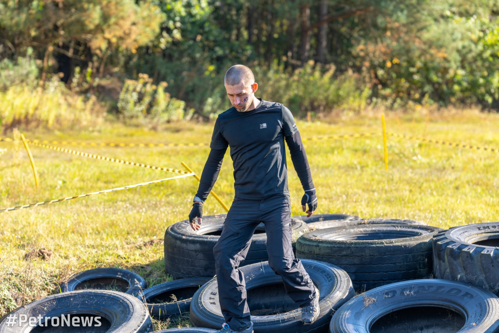 Napędza ich adrenalina! Biegi przeszkodowe