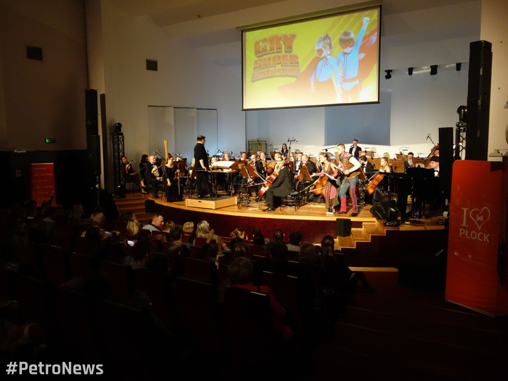 Superbohaterski koncert płockich symfoników