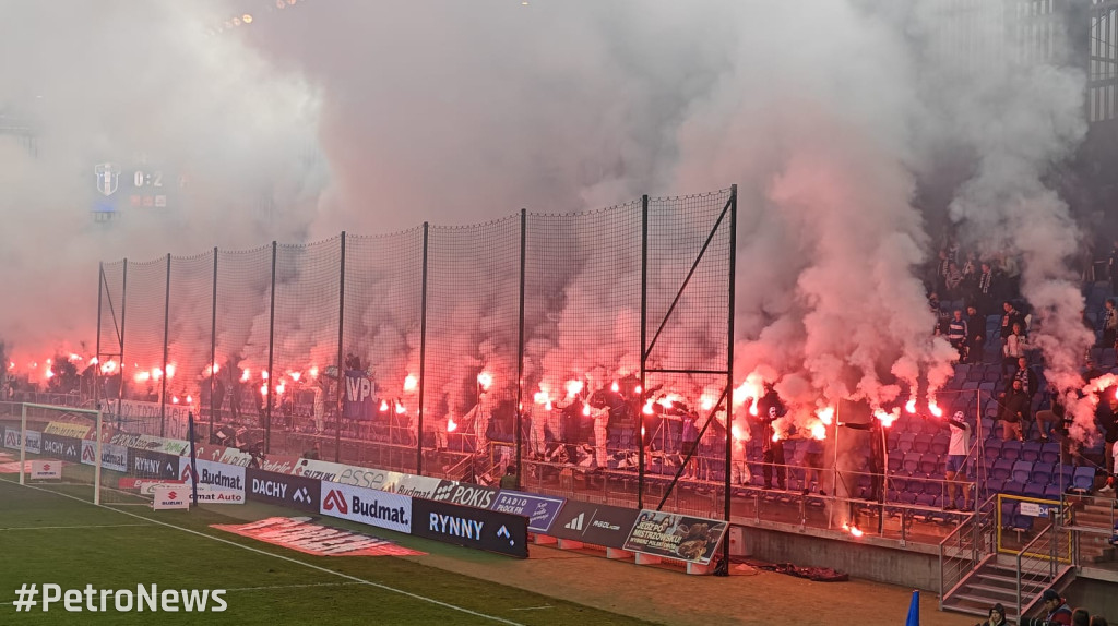 Fajerwerki na stadionie, poszkodowani kibice