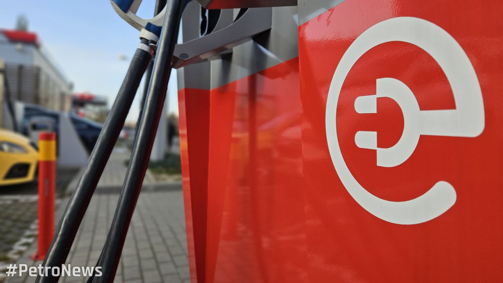 Skąd na stacji bierze się energia elektryczna?