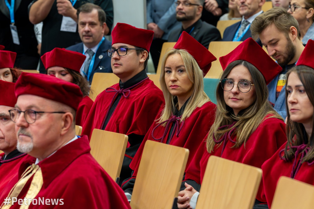 25 lat Akademii Mazowieckiej w Płocku