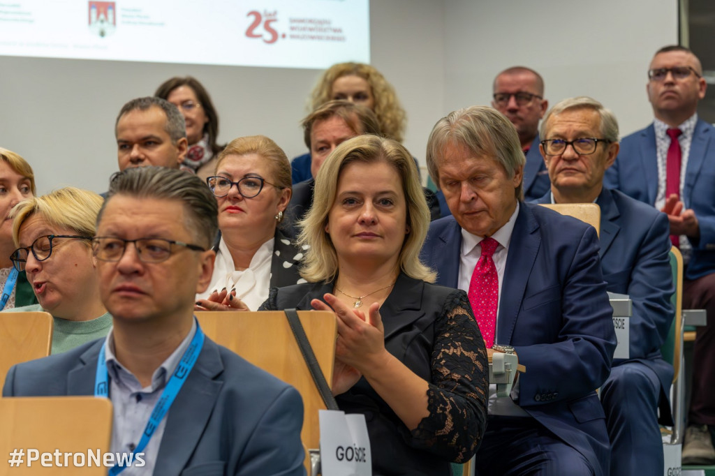25 lat Akademii Mazowieckiej w Płocku