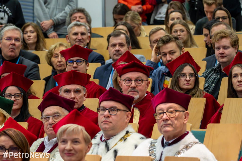 25 lat Akademii Mazowieckiej w Płocku