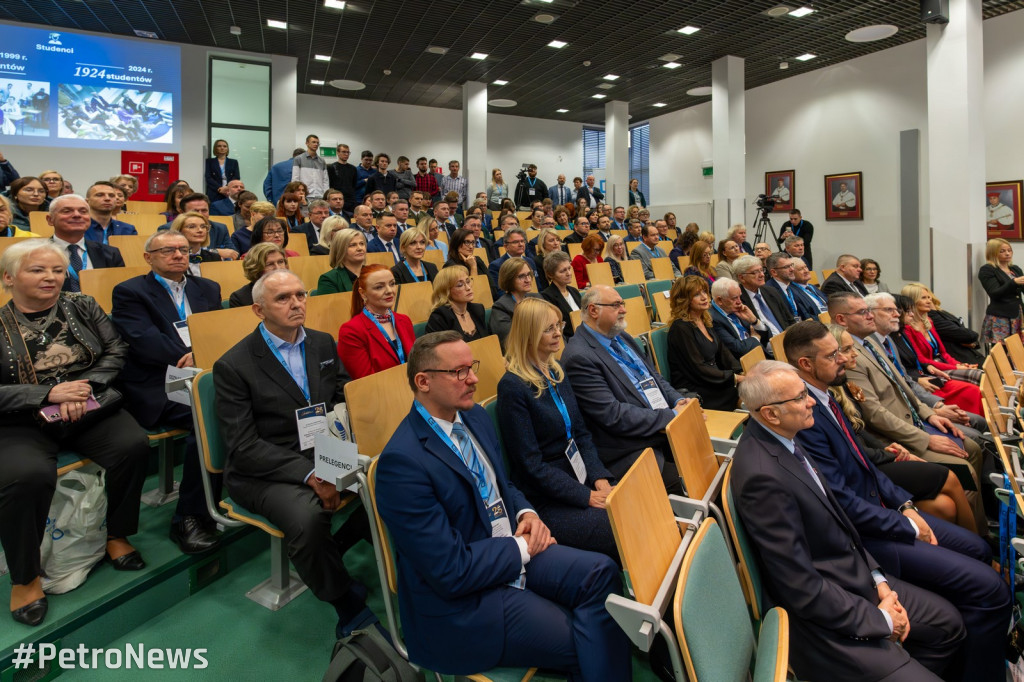 25 lat Akademii Mazowieckiej w Płocku