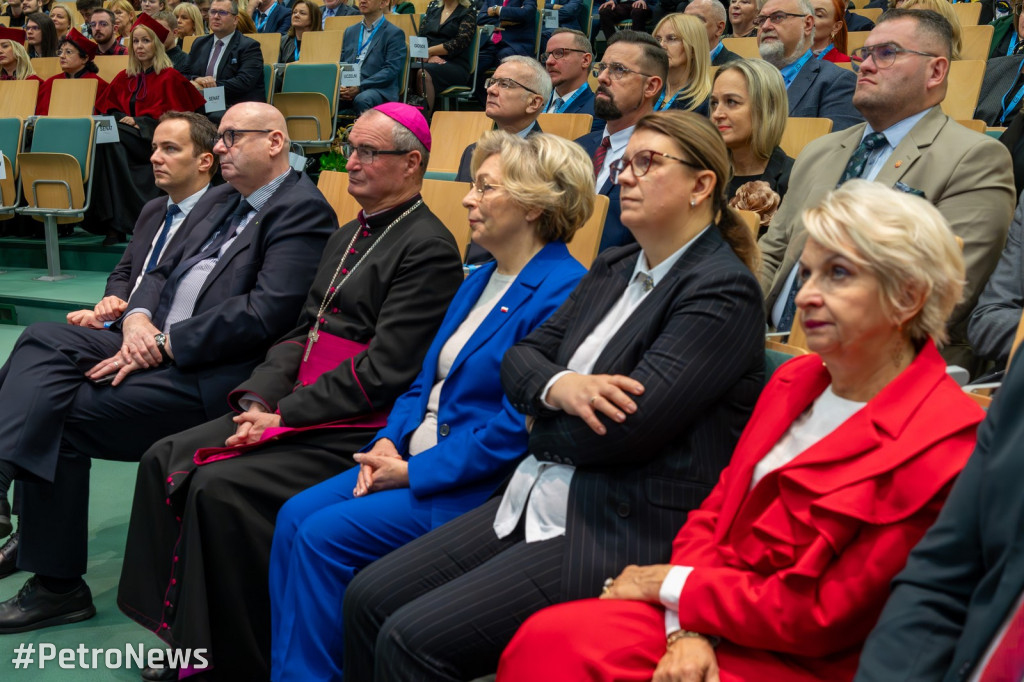 25 lat Akademii Mazowieckiej w Płocku