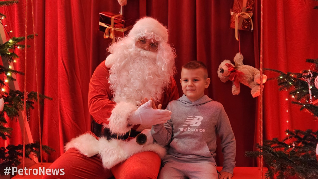 Mikołaj w ORLEN Arenie. Dzieciaki miały frajdę!