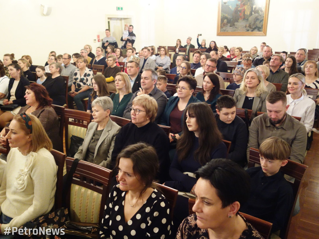 Nagrodzono szopki wykonane przez rodziny