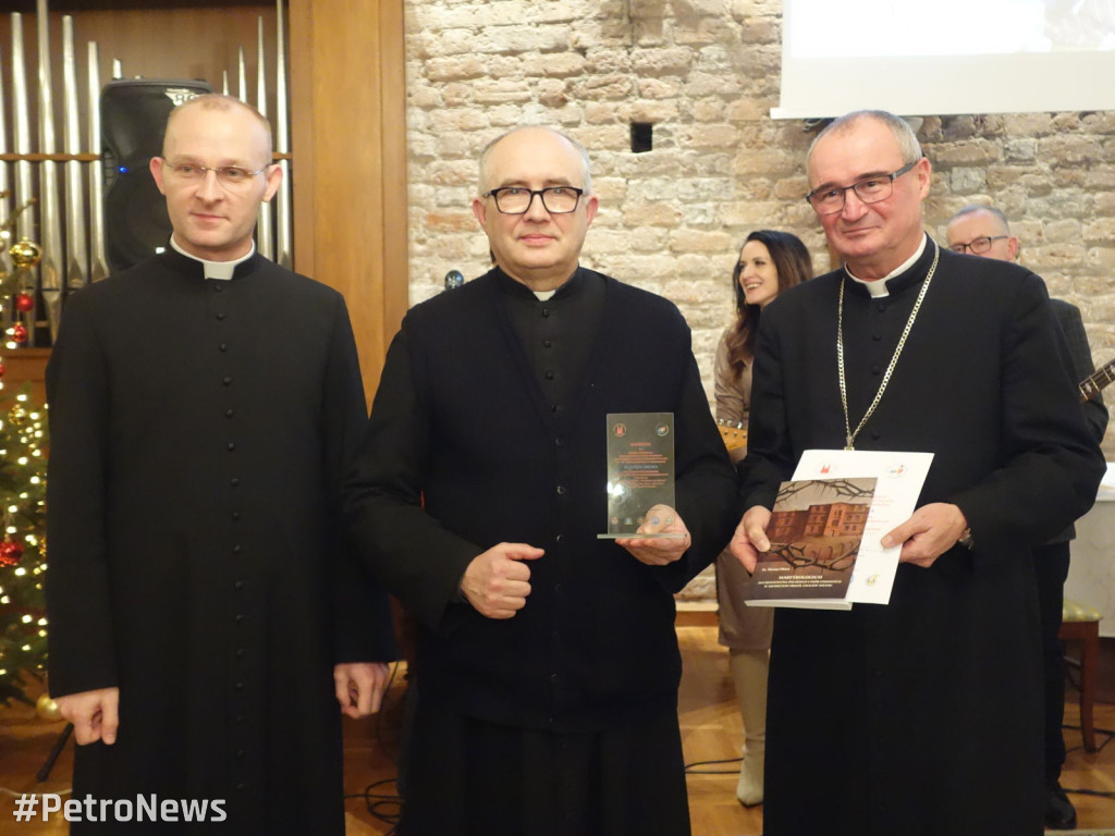 Nagrodzono szopki wykonane przez rodziny