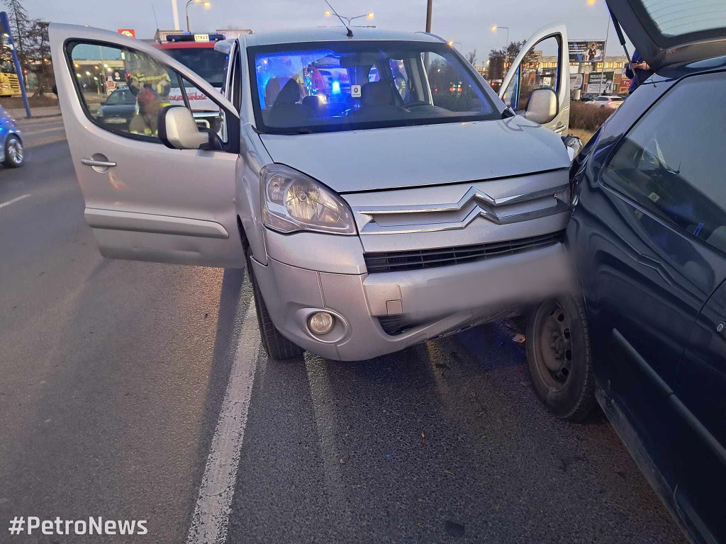 Trzy auta zderzyły się na Wyszogrodzkiej