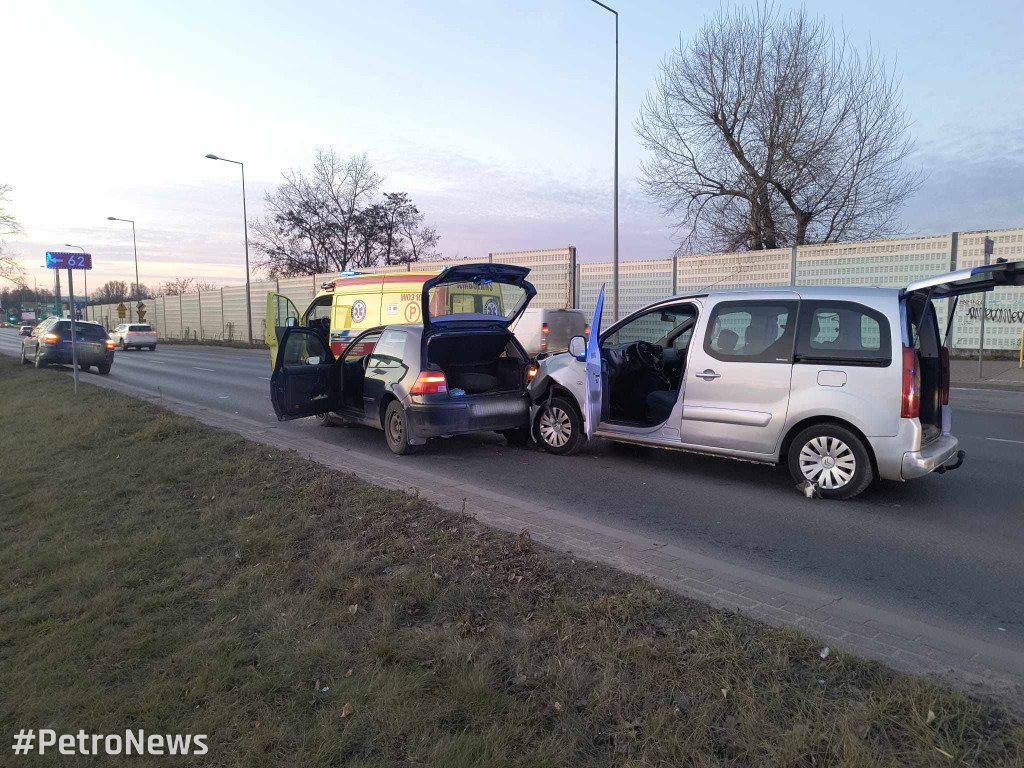 Trzy auta zderzyły się na Wyszogrodzkiej