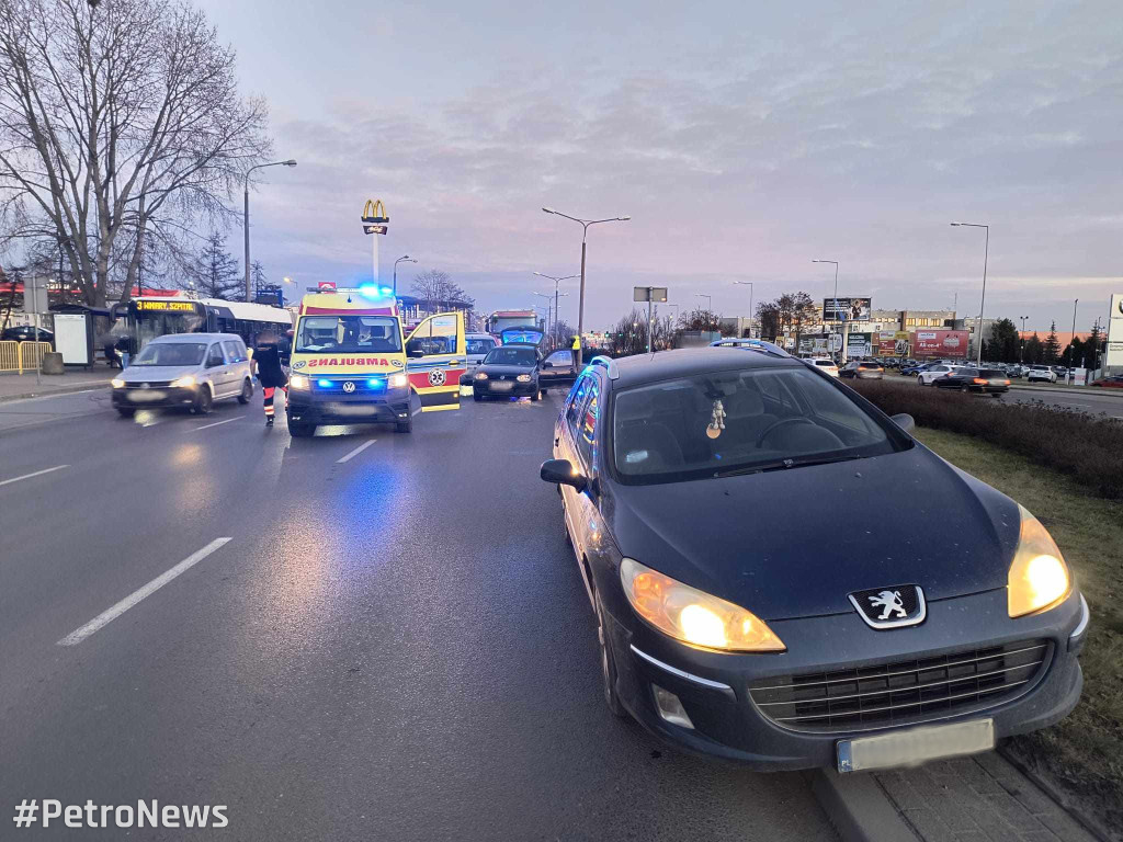 Trzy auta zderzyły się na Wyszogrodzkiej