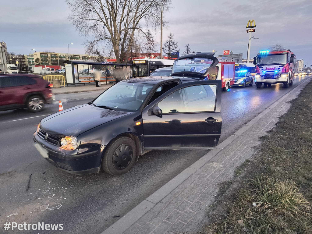 Trzy auta zderzyły się na Wyszogrodzkiej