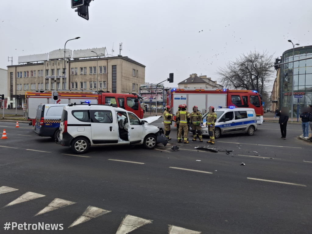 Zderzenie aut w Płocku