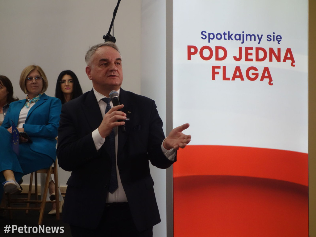 Hołownia w Płocku uderzył w Trzaskowskiego
