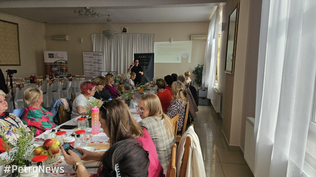 Warsztaty zielarskie w KGW Dobrzykowianki