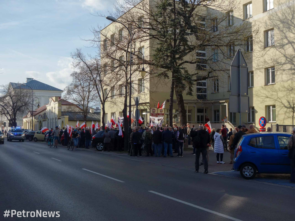 Protest przeciwko nielegalnym imigrantom w Płocku